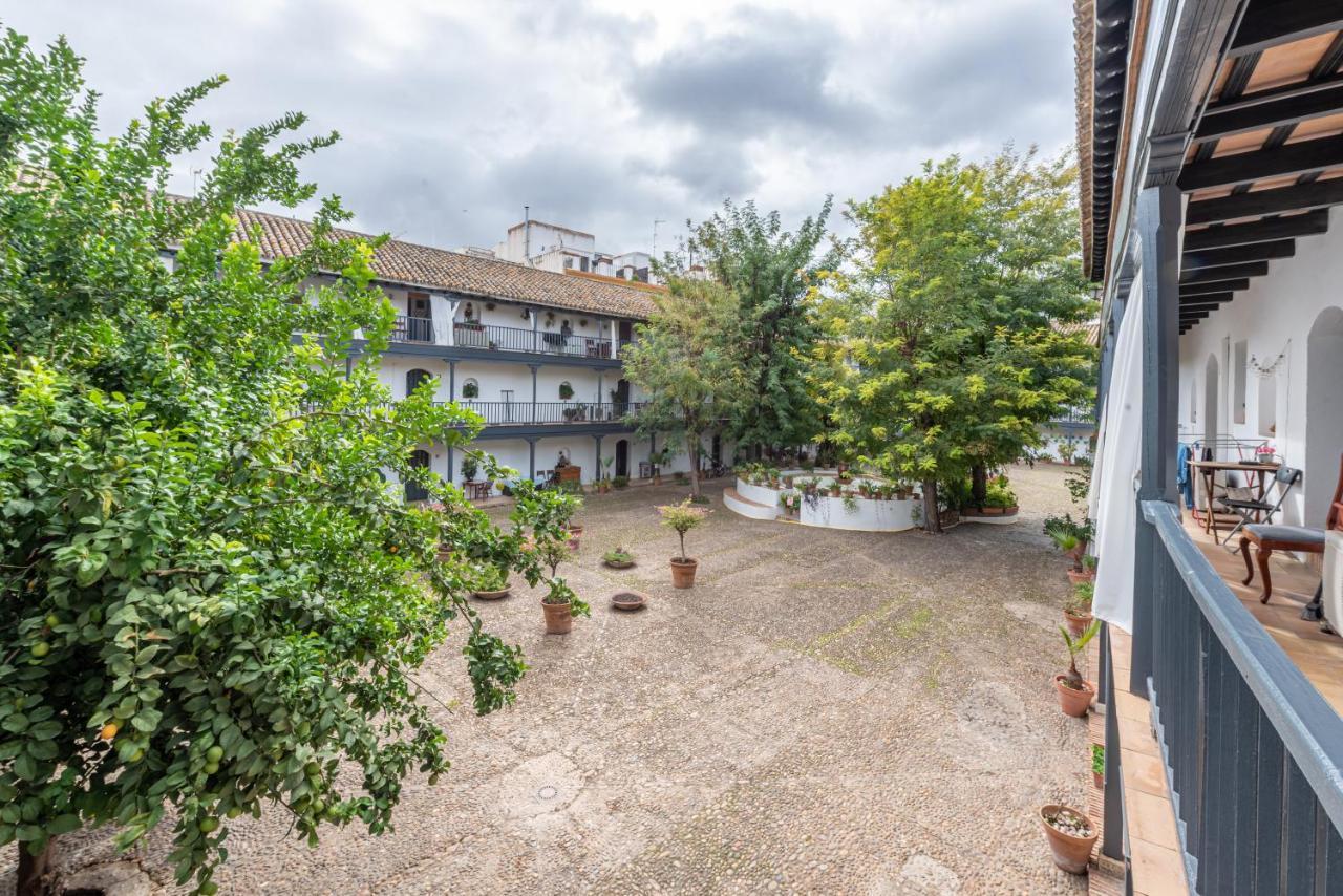 Apartamento En Monumento Historico Nacional Corral Del Conde-Duque De Olivares Севілья Екстер'єр фото
