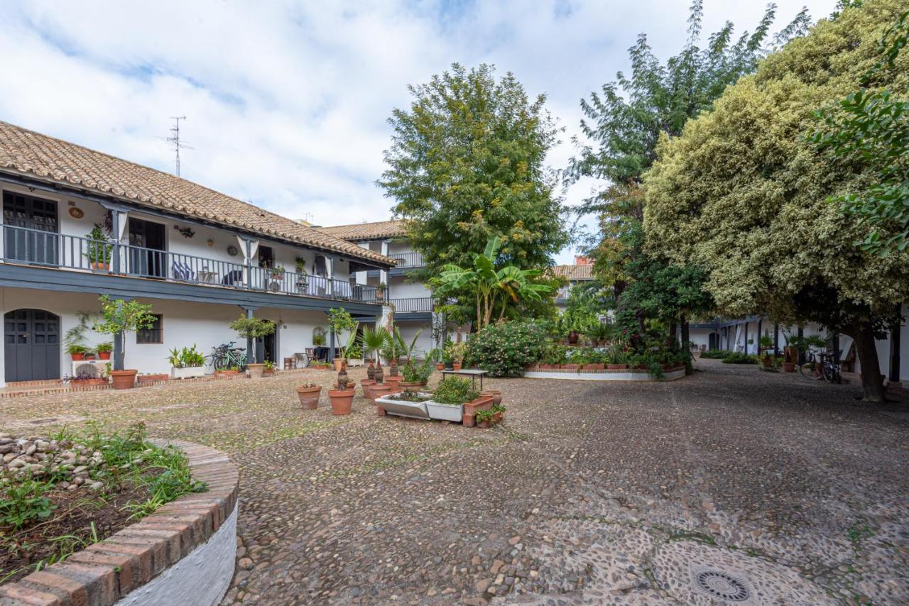 Apartamento En Monumento Historico Nacional Corral Del Conde-Duque De Olivares Севілья Екстер'єр фото